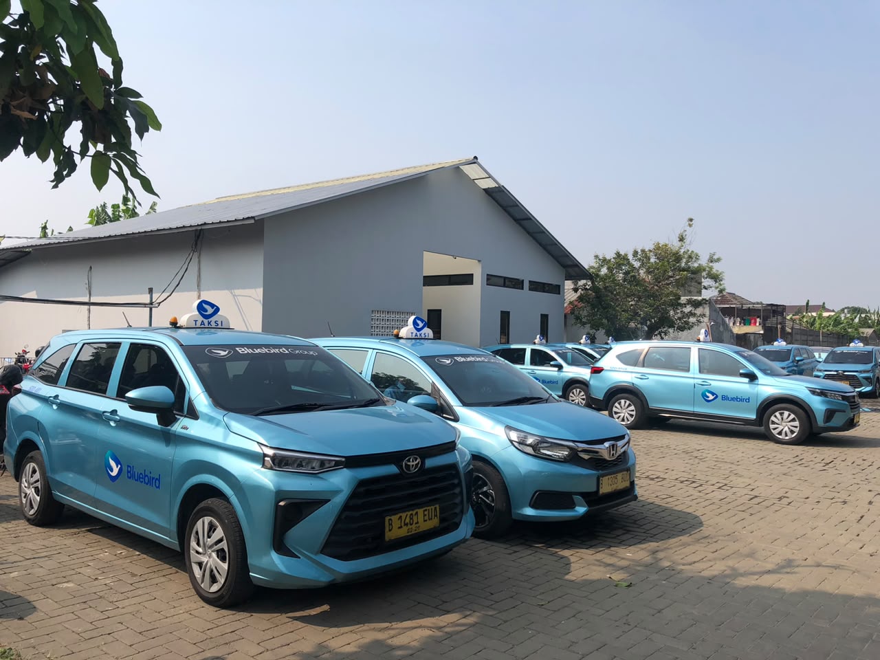 Fasilitas Mobil 3